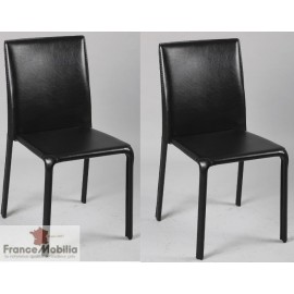 Chaises noires sur roulettes