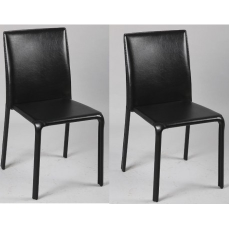 Chaises noires sur roulettes
