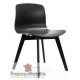 Chaises noires design - pieds bois