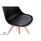 Chaises scandinave noires et pieds bois