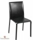 Chaises noires sur roulettes